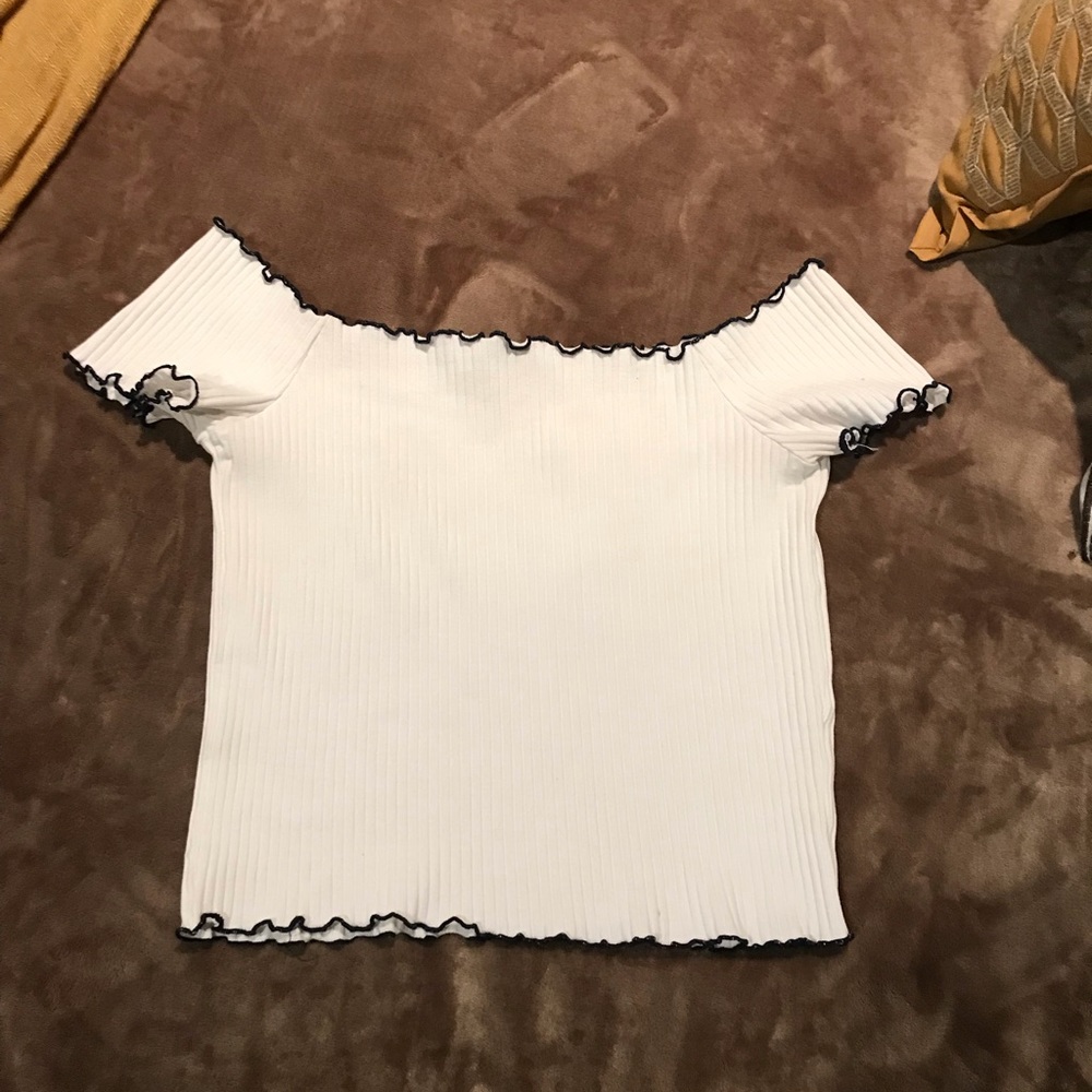 Zara white and navy ribbed crop top